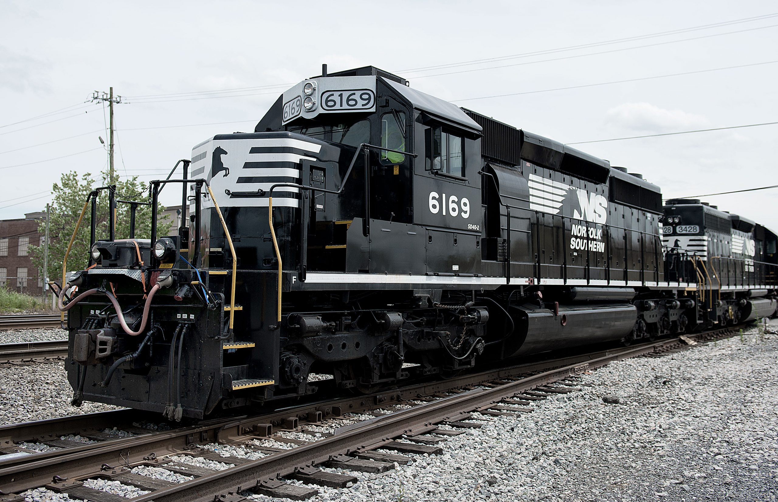 Norfolk Southern on LinkedIn: NS 4759 looking fresh rolling by